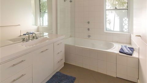 Muscat House - Accommodation QLD 3