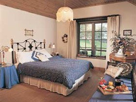 Adelaide Hills Country Cottages - Gum Tree Cottage - Accommodation QLD 2