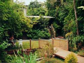 Aldgate Lodge Bed & Breakfast - Accommodation QLD 1