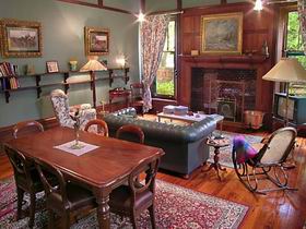 Buxton Manor - Musica Viva Apartment - Accommodation QLD 0