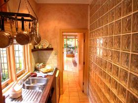 Melbourne Street Mews - Accommodation QLD 3