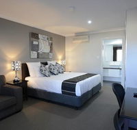 Aastro Dish Motor Inn - Accommodation QLD