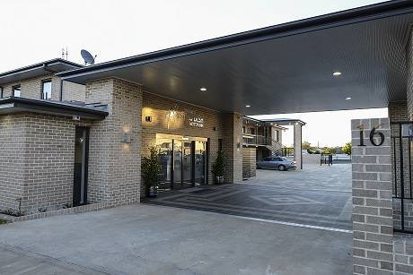 Aastro Dish Motor Inn - Accommodation QLD 2