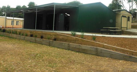 Adare Caravan Park & Holiday Units - Accommodation QLD 4