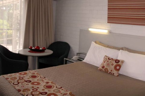 Adina Place Motel Apartments - Accommodation QLD 0