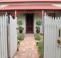Airleigh Rose Cottage - Accommodation QLD