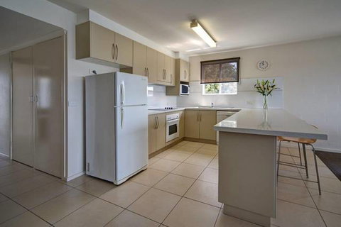Albacore Apartments - Accommodation QLD 3