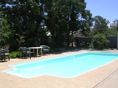 A-Line Motel - Accommodation QLD 3