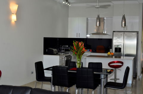 Apartment No 8 - Accommodation QLD 1