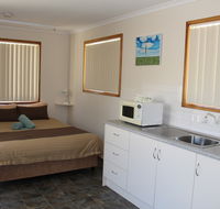 Ardrossan Caravan Park - Accommodation QLD