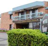 Motel 10 - Accommodation QLD