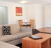 Best Western Charles Sturt Suites  Apartments - Accommodation QLD
