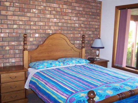 Bott's Beach Retreat - Accommodation QLD 1