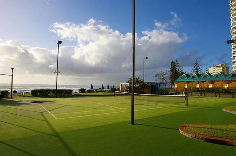 Breakers North - Absolute Beach Front Holiday Apartments - Accommodation QLD 0