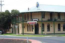 Caledonian Hotel Motel Echuca - Accommodation QLD 5
