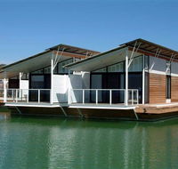 Caves Beachside Resort Hotel - Accommodation QLD