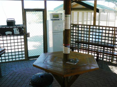 Ceduna Shelly Beach Caravan Park - Accommodation QLD 5