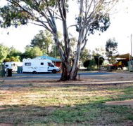 Charlton Travellers Rest Ensuite Caravan Park - Accommodation QLD