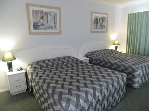 Charters Towers Heritage Lodge Motel - Accommodation QLD 7
