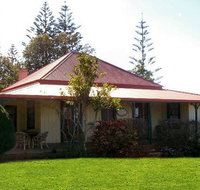 Christian's of Bucks Point - Accommodation QLD
