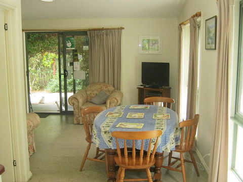 Tim's Place - Accommodation QLD 6