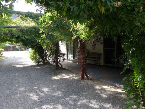 Tim's Place - Accommodation QLD 9