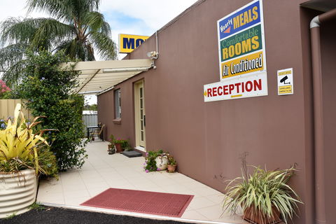 Chinchilla Motel - Accommodation QLD 5