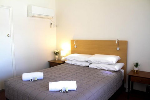 Cowra Motor Inn - Accommodation QLD 1