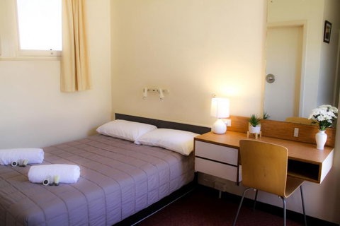 Cowra Motor Inn - Accommodation QLD 4