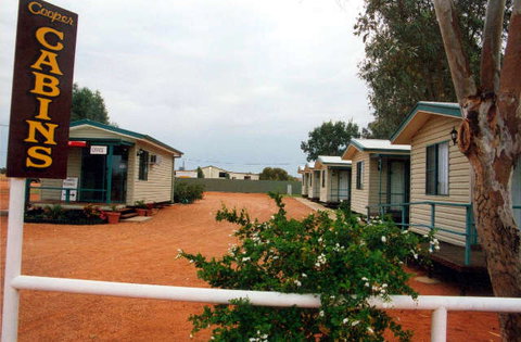 Cooper Cabins - Accommodation QLD 0