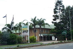 Coopers Colonial Motel - Accommodation QLD 3