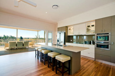 Cornwallis House - Accommodation QLD 0