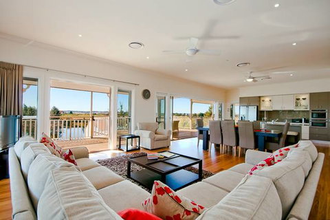 Cornwallis House - Accommodation QLD 3