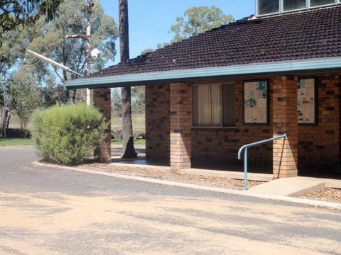 Cowra Holiday Park - Accommodation QLD 1