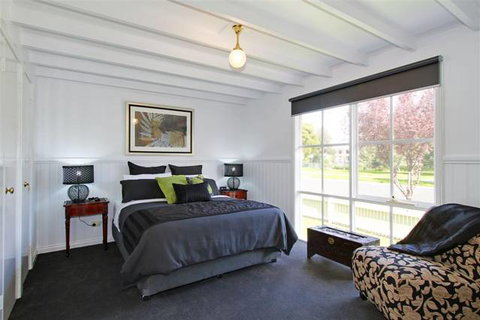 Creek Cottage Bed & Breakfast - Accommodation QLD 1