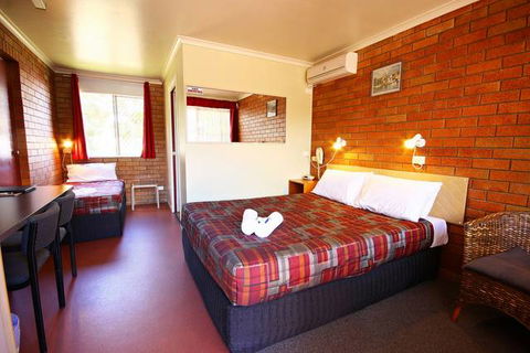 Downs Motel - Accommodation QLD 0