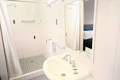 Downs Motel - Accommodation QLD 5