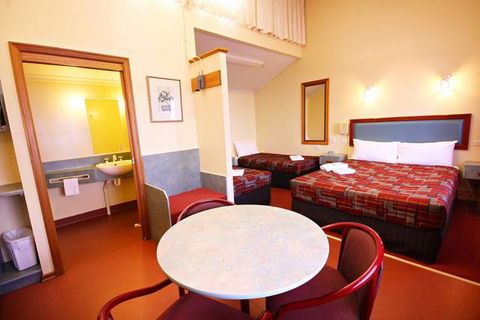 Downs Motel - Accommodation QLD 6