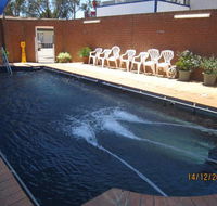 Dragon Phoenix Resort  Restaurant - Accommodation QLD