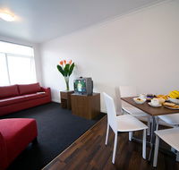 Easystay One Bedroom Apartment - Raglan Street - Accommodation QLD