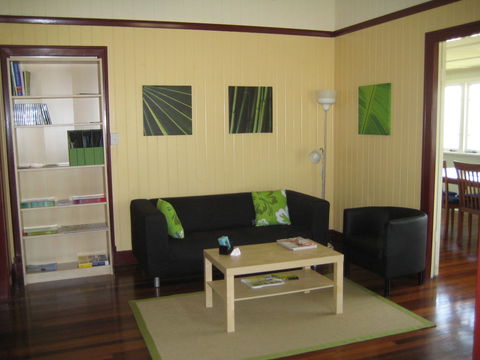 Eco Queenslander Holiday Home - Accommodation QLD 3