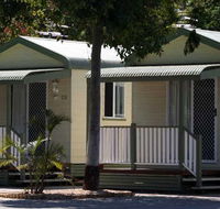 Emerald Cabin  Caravan Village - Accommodation QLD