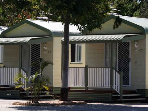 Emerald Cabin & Caravan Village - Accommodation QLD 0