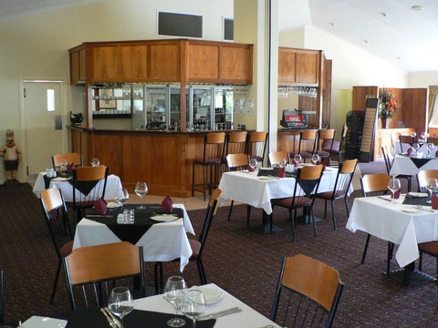 Emerald Explorers Inn - Accommodation QLD 5