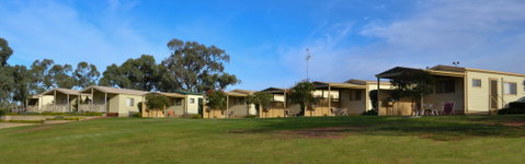 Euston Club Cabin Resort - Accommodation QLD 0