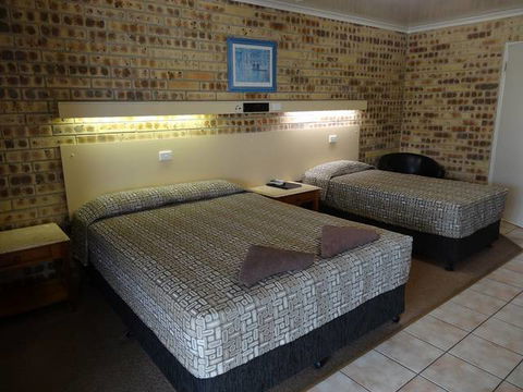 Gin Gin Central Motel - Accommodation QLD 1