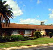 Golden Palms Motel - Accommodation QLD