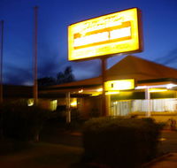 Golden West Motor Inn - Accommodation QLD