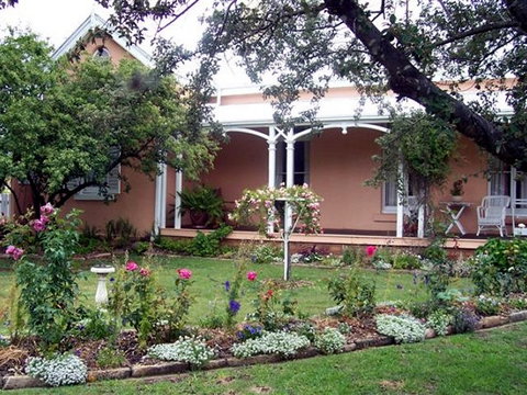 Guy House B&B - Accommodation QLD 2