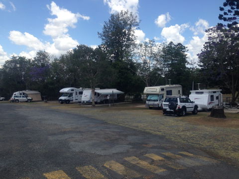 Gympie Caravan Park - Queens Park - Accommodation QLD 4